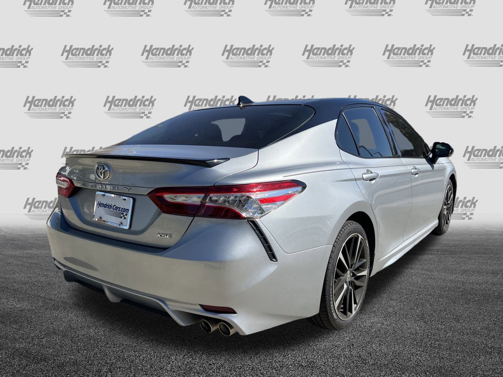 Used 2020 Toyota Camry XSE image 9