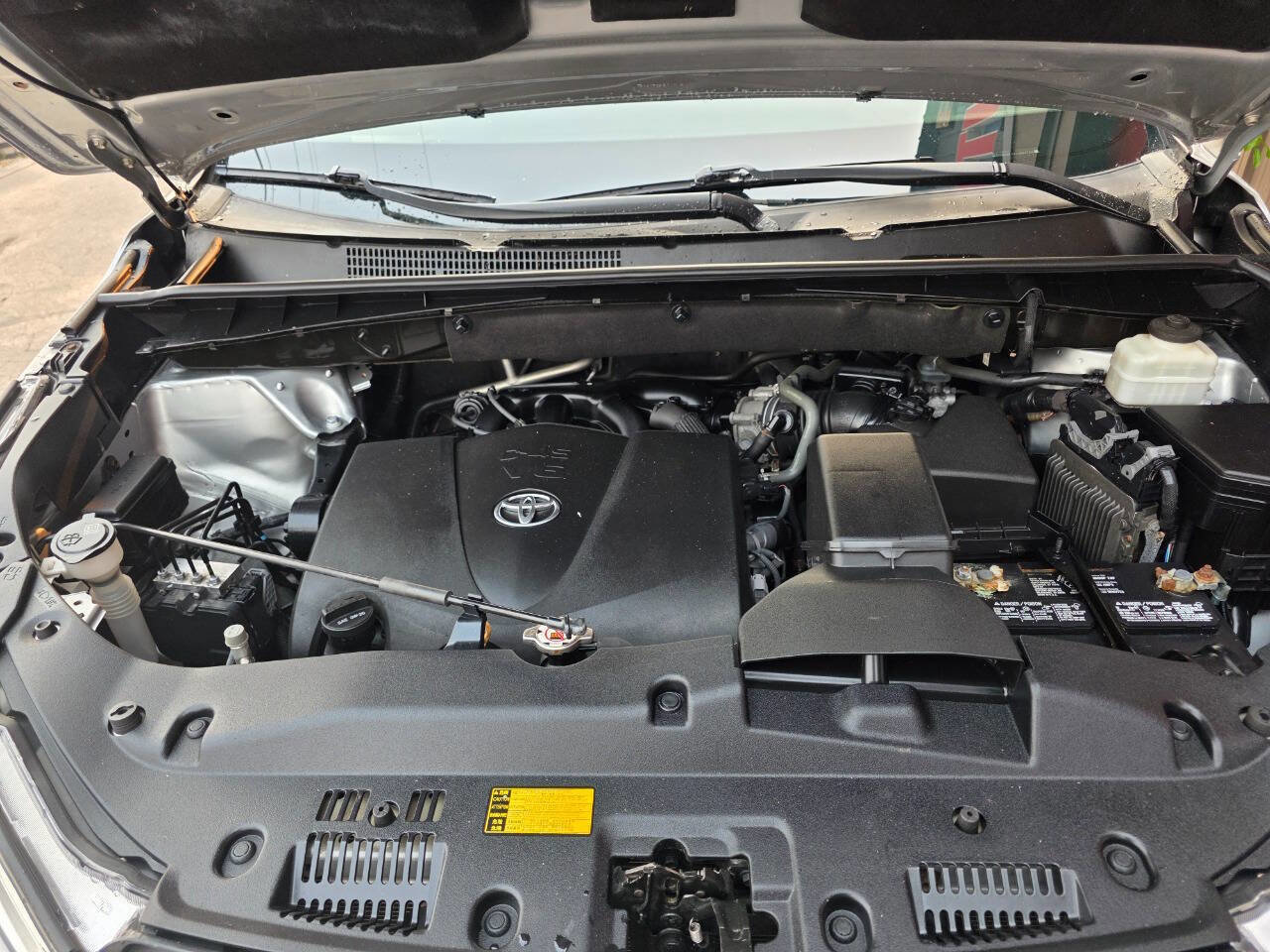 Used 2018 Toyota Highlander AWD V6 image 13