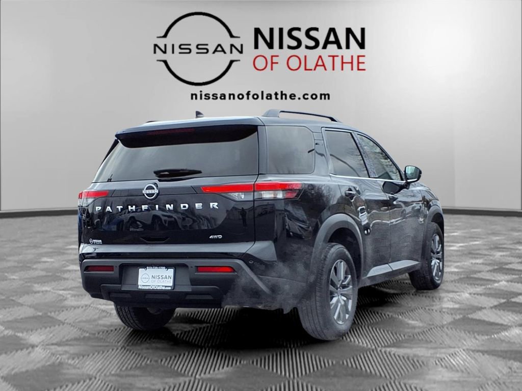 Used 2025 Nissan Pathfinder SV image 27