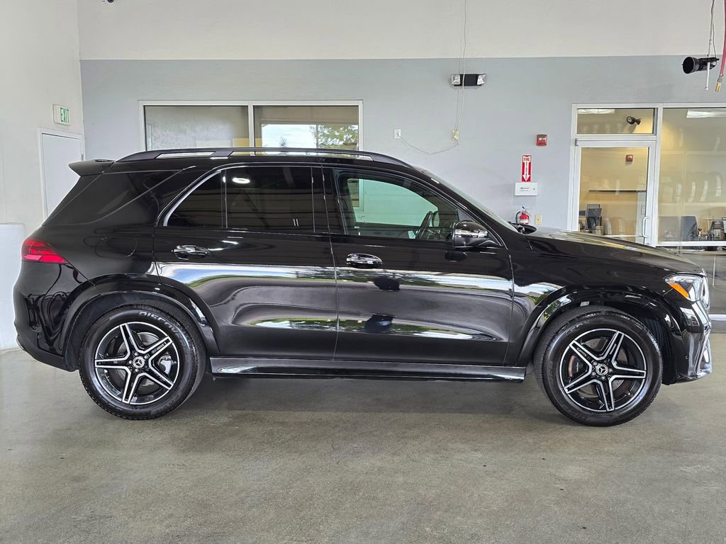 Used 2025 Mercedes-Benz GLE 350 4MATIC image 4