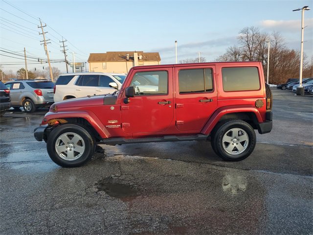 Used 2011 Jeep Wrangler Unlimited Sahara w/ Connectivity Group image 7