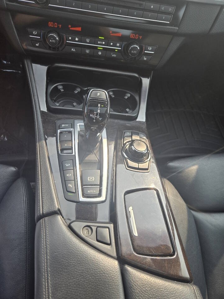 Used 2012 BMW 535i xDrive Sedan AWD/4WD image 23