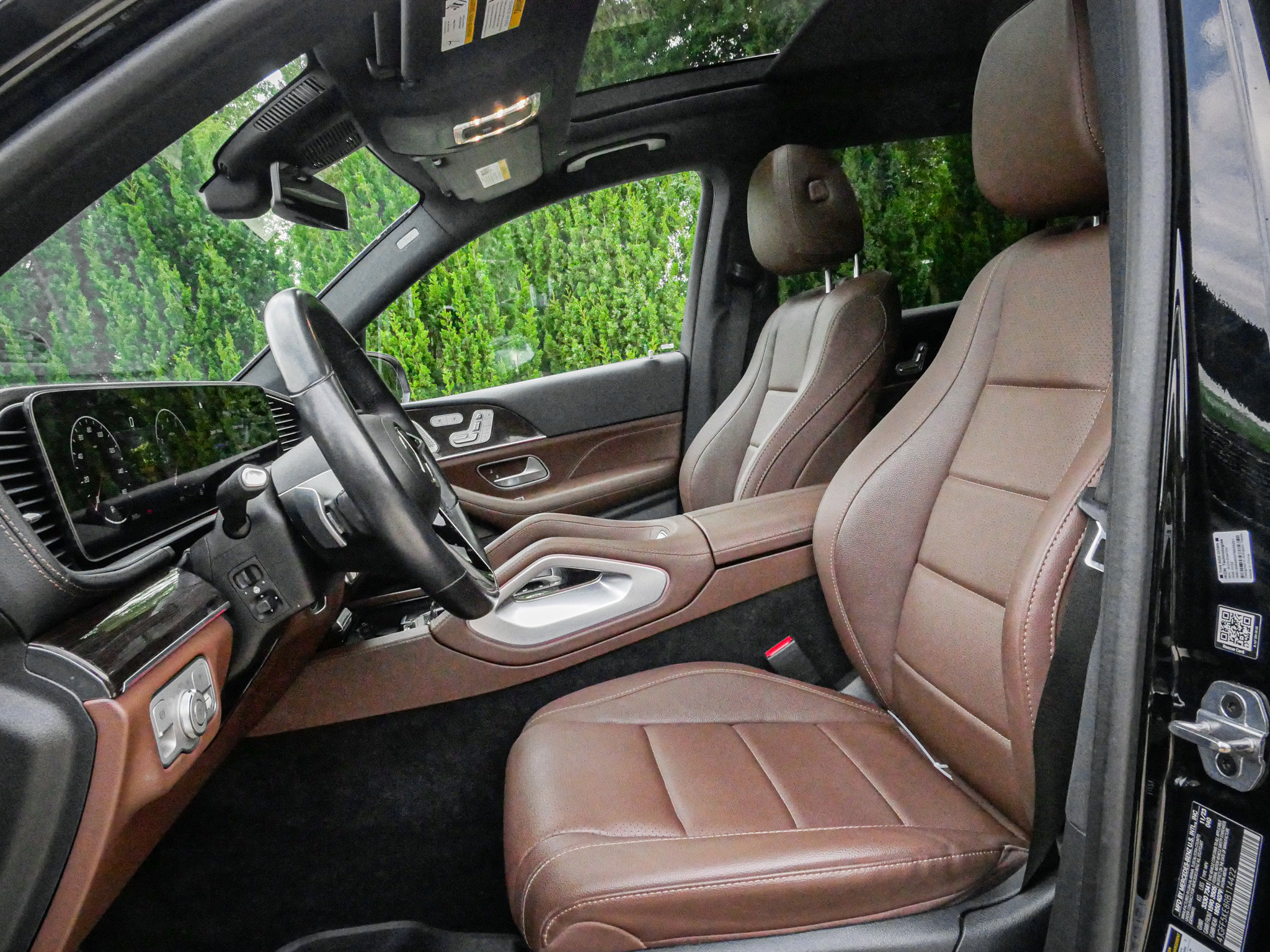 Used 2024 Mercedes-Benz GLS 450 4MATIC image 16