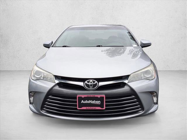 Used 2015 Toyota Camry LE video 2