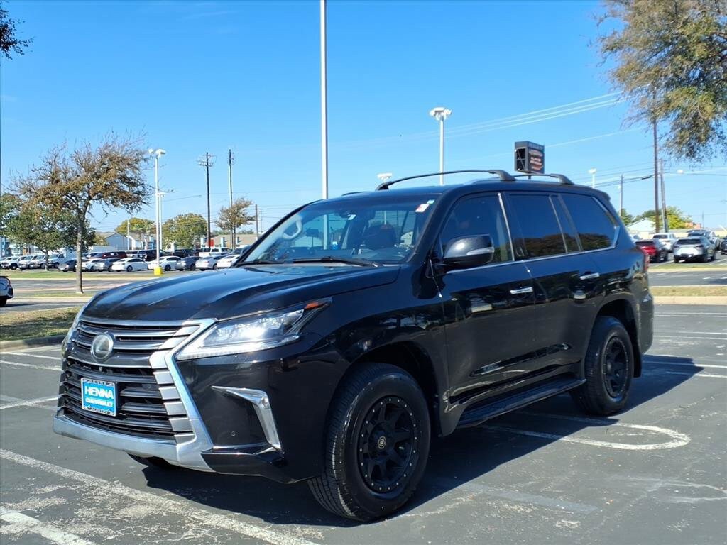 Used 2016 Lexus LX 570 4WD w/ Luxury Package image 12