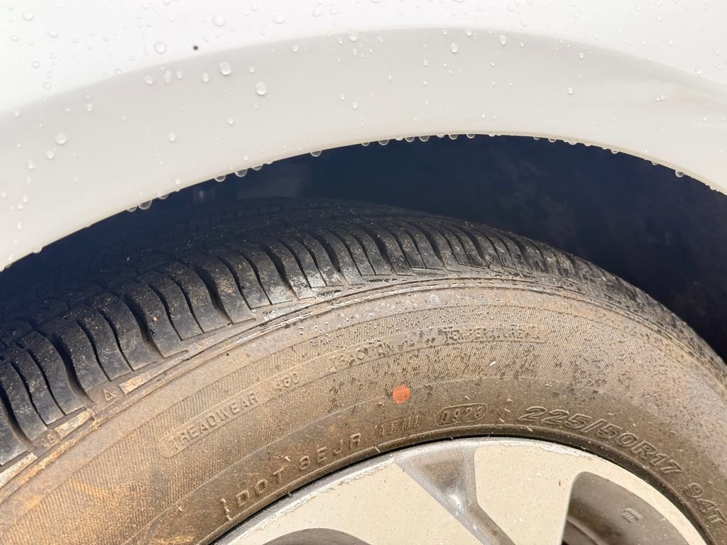 Used 2019 Honda Accord EX image 11
