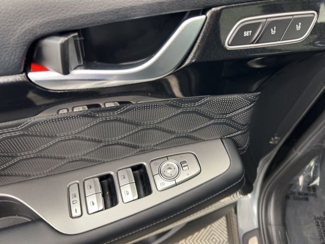 Used 2020 Hyundai Palisade Limited image 14