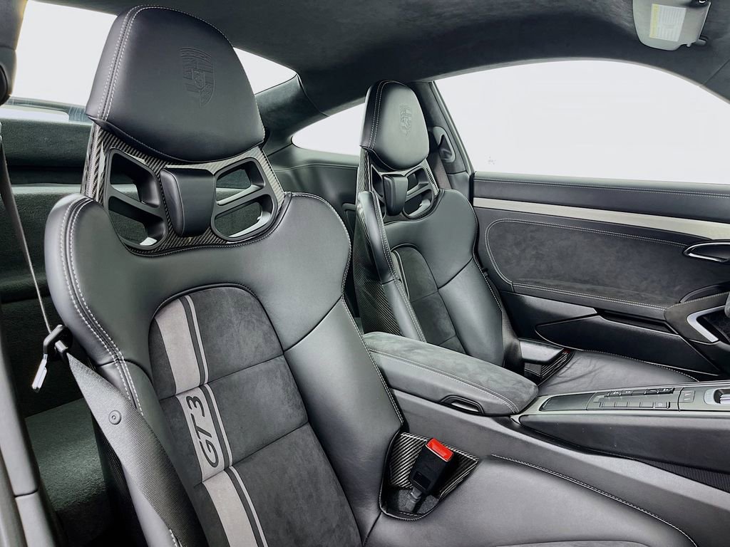 Certified 2018 Porsche 911 GT3 w/ Sport Chrono Package RWD image 22