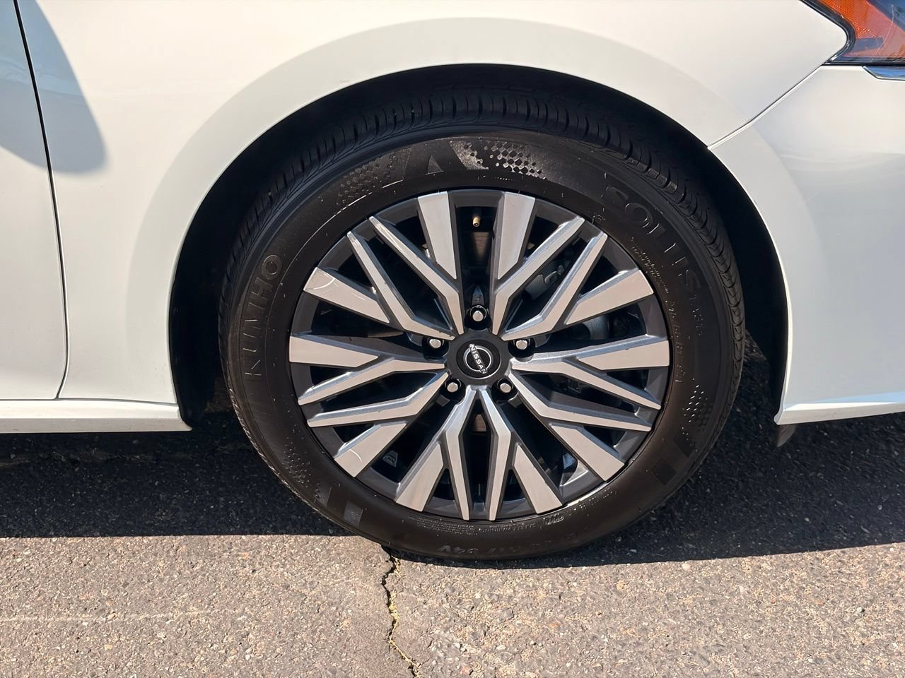 Certified 2025 Nissan Altima 2.5 SV FWD image 10