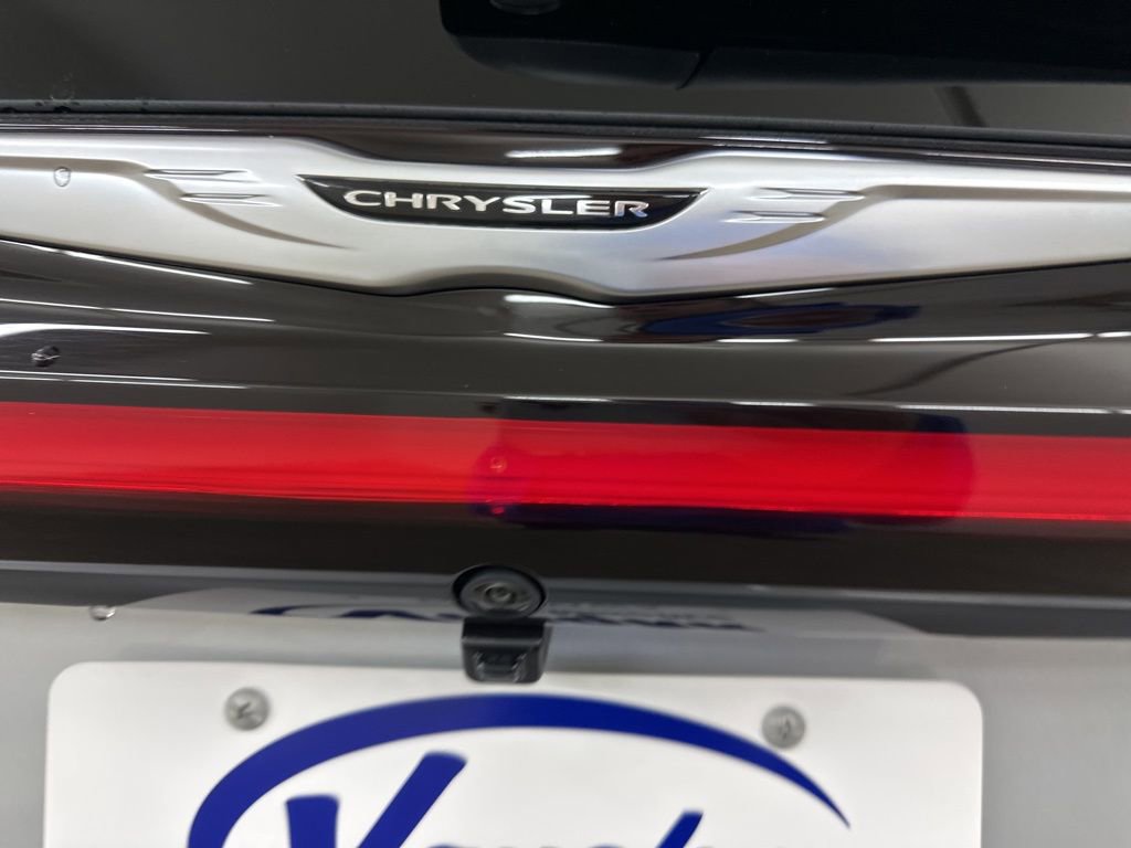 New 2026 Chrysler Pacifica Select image 14