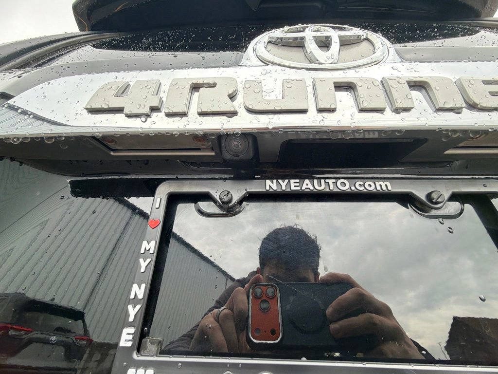 Used 2024 Toyota 4Runner Limited AWD/4WD image 14