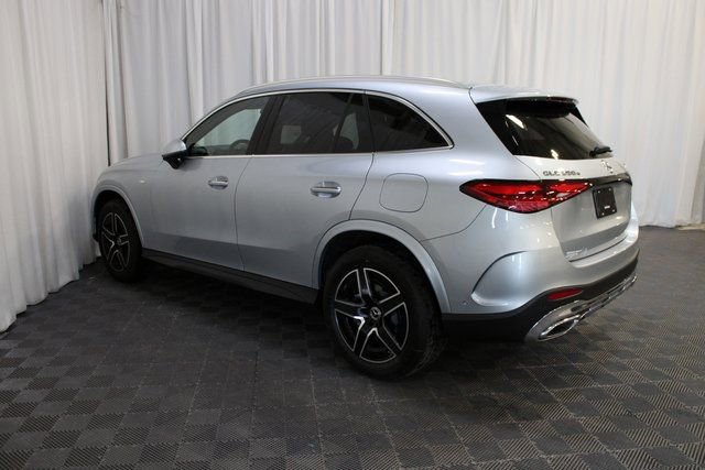 New 2025 Mercedes-Benz GLC 350e 4MATIC image 4