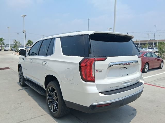 Used 2024 GMC Yukon SLT w/ SLT Luxury Package RWD image 4