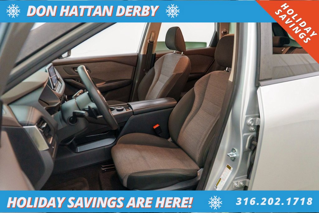 Used 2022 Nissan Rogue SV image 6