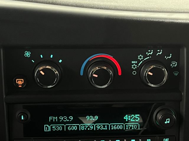 Used 2025 Chevrolet Express 2500 Extended w/ Driver Convenience Package RWD image 18