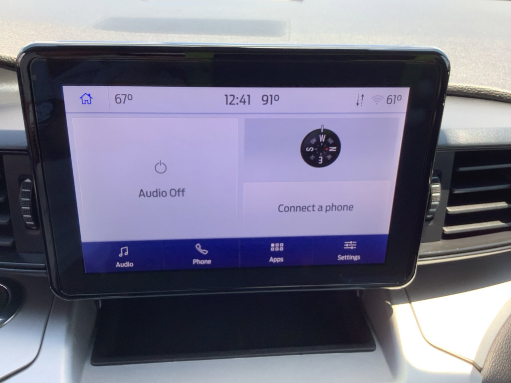 Used 2022 Ford Explorer XLT image 16