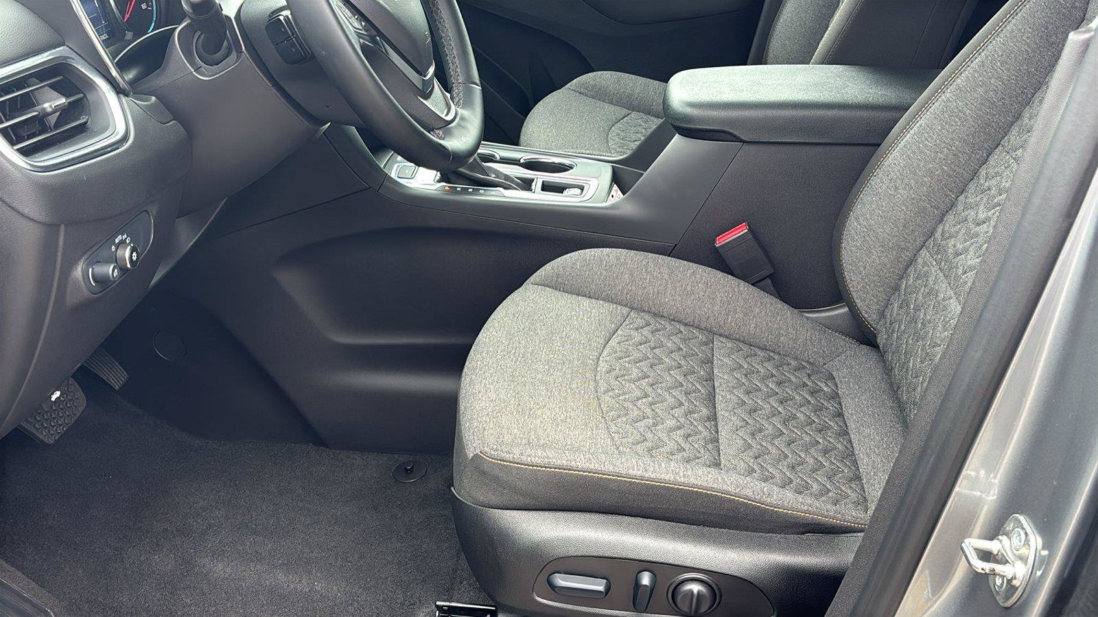 Certified 2024 Chevrolet Equinox LT AWD/4WD image 15