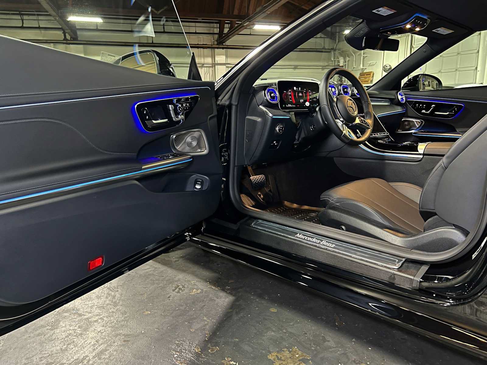 Used 2026 Mercedes-Benz CLE 300 4MATIC Cabriolet image 17