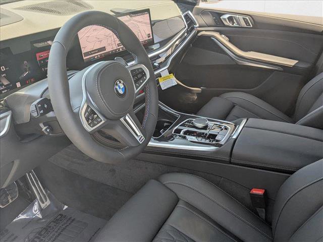 New 2026 BMW X7 M60i w/ Climate Comfort Package image 3