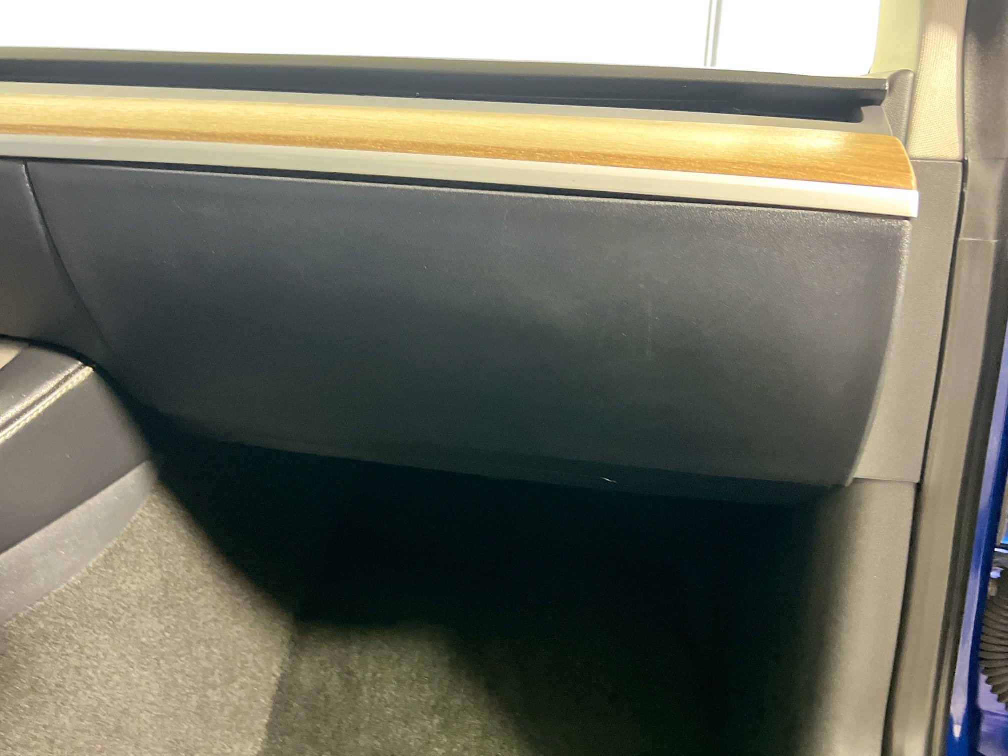 Used 2023 Tesla Model 3 Standard Range RWD image 34