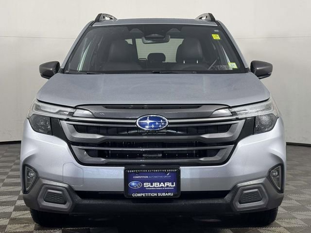 Certified 2025 Subaru Forester Limited image 6