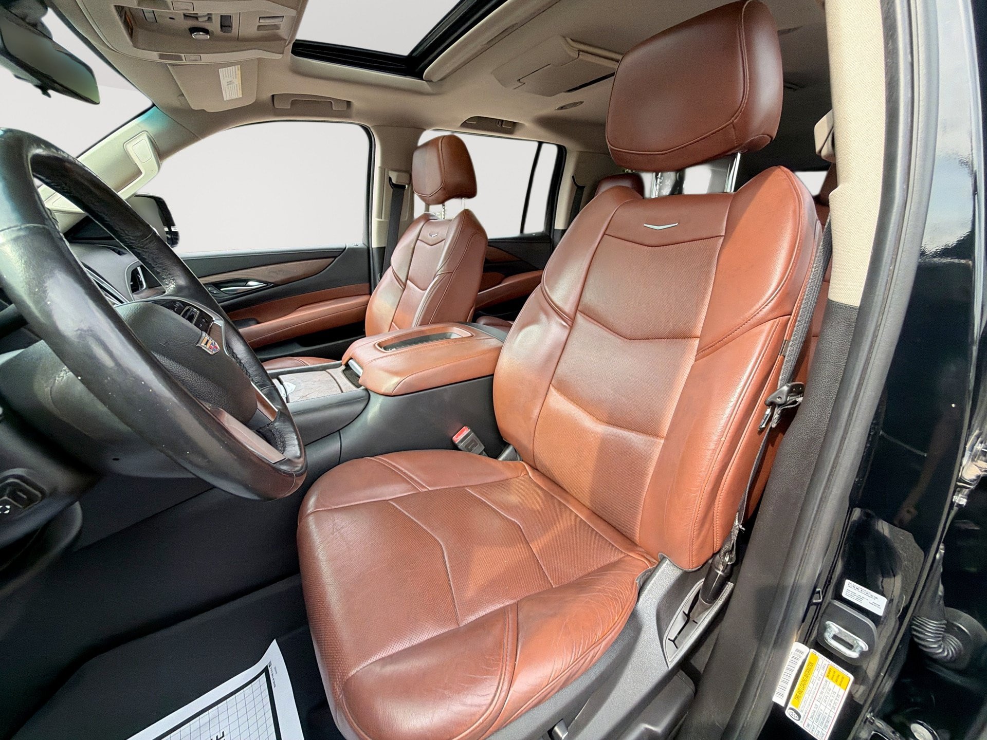 Used 2019 Cadillac Escalade ESV Premium Luxury RWD image 13
