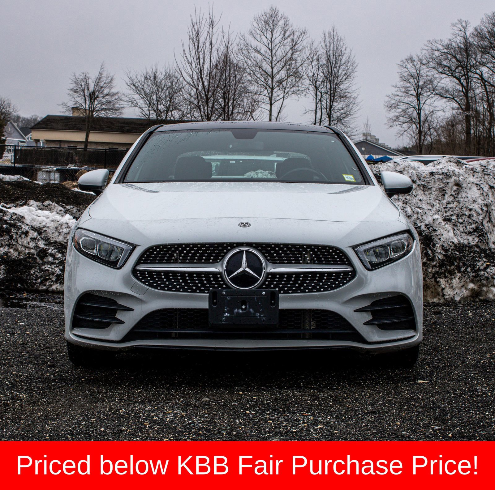 Used 2020 Mercedes-Benz A 220 4MATIC w/ AMG Line image 2