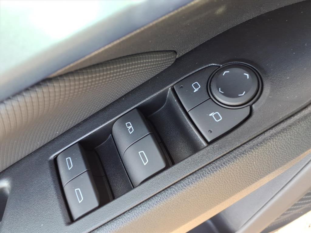 Used 2024 Chevrolet Equinox EV LT image 15