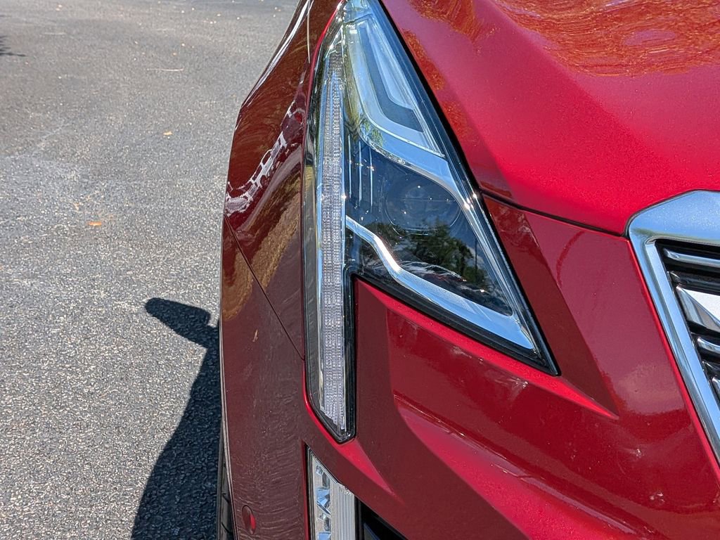 Used 2019 Cadillac XT5 Premium Luxury w/ Driver Assist Package image 12