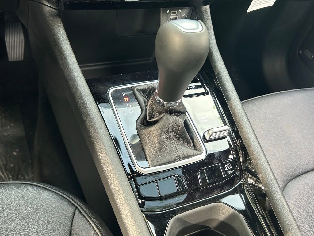 New 2025 Jeep Compass Limited w/ Sun & Sound Group image 22