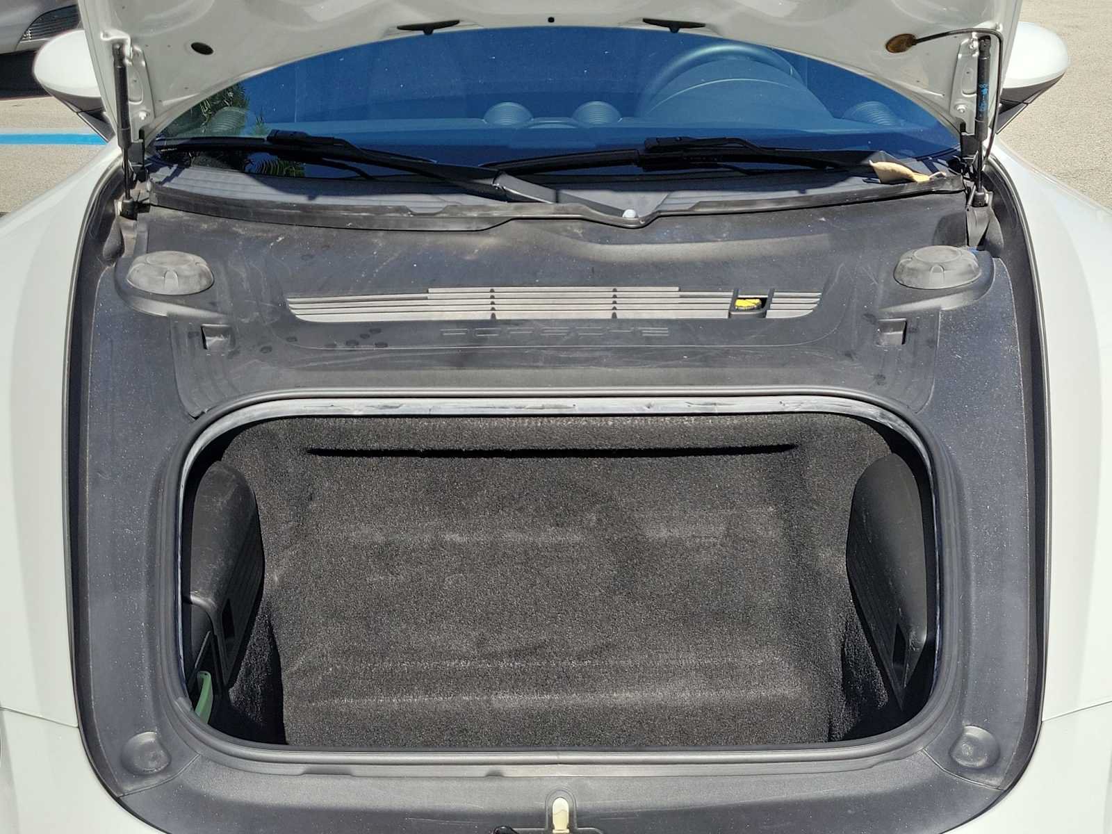 Used 2021 Porsche 718 Boxster RWD image 12