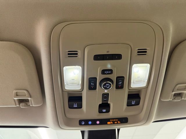 Used 2021 GMC Yukon Denali image 24