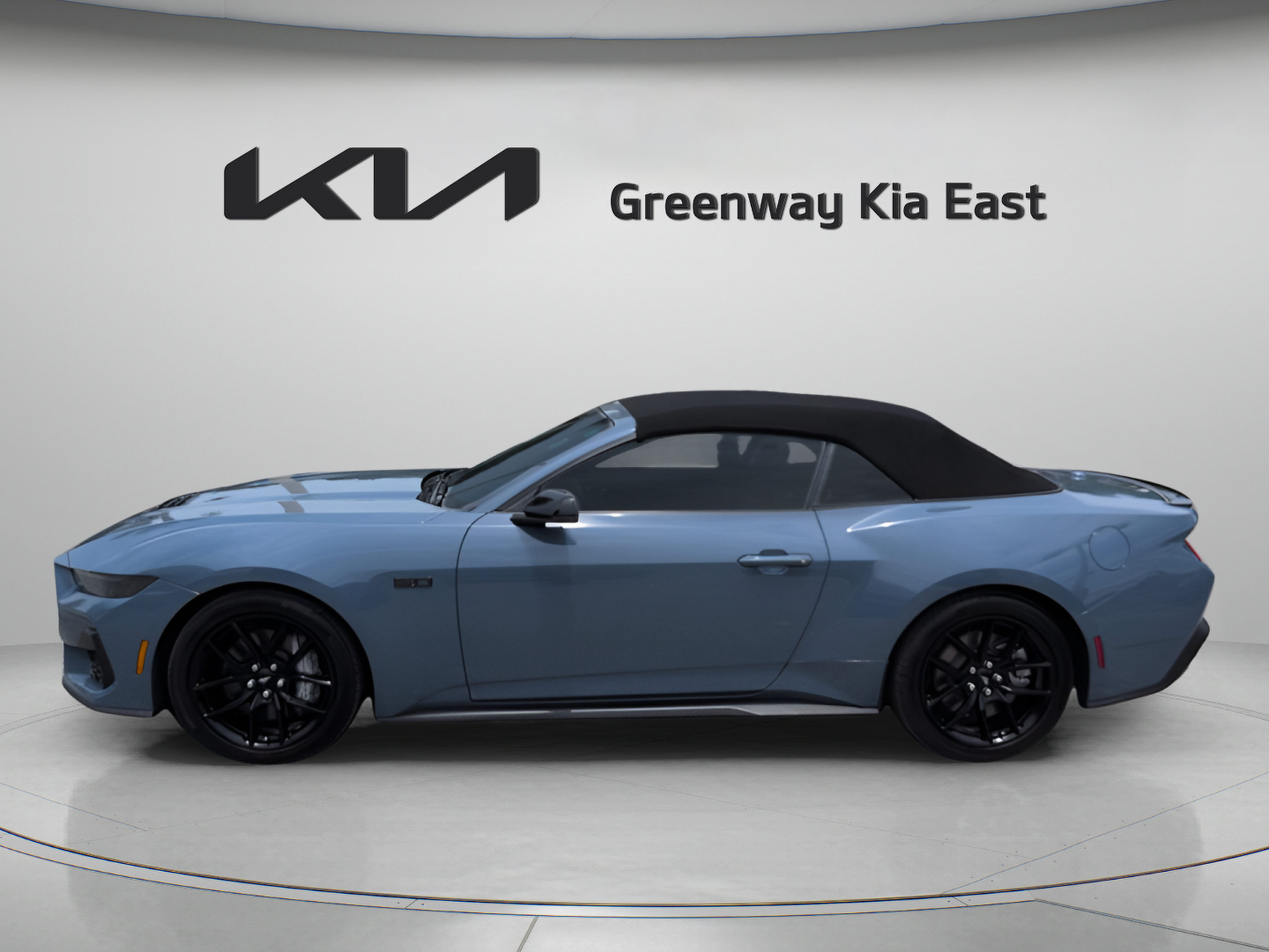 Used 2025 Ford Mustang GT Premium RWD image 9