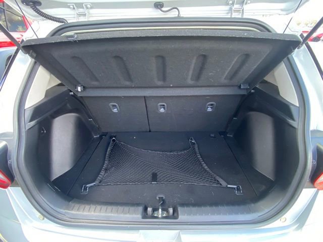 Used 2020 Hyundai Venue SEL image 25