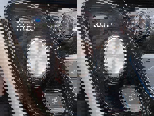 Used 2018 Chrysler Pacifica Touring-L Plus w/ Advanced Safetytec Group image 32