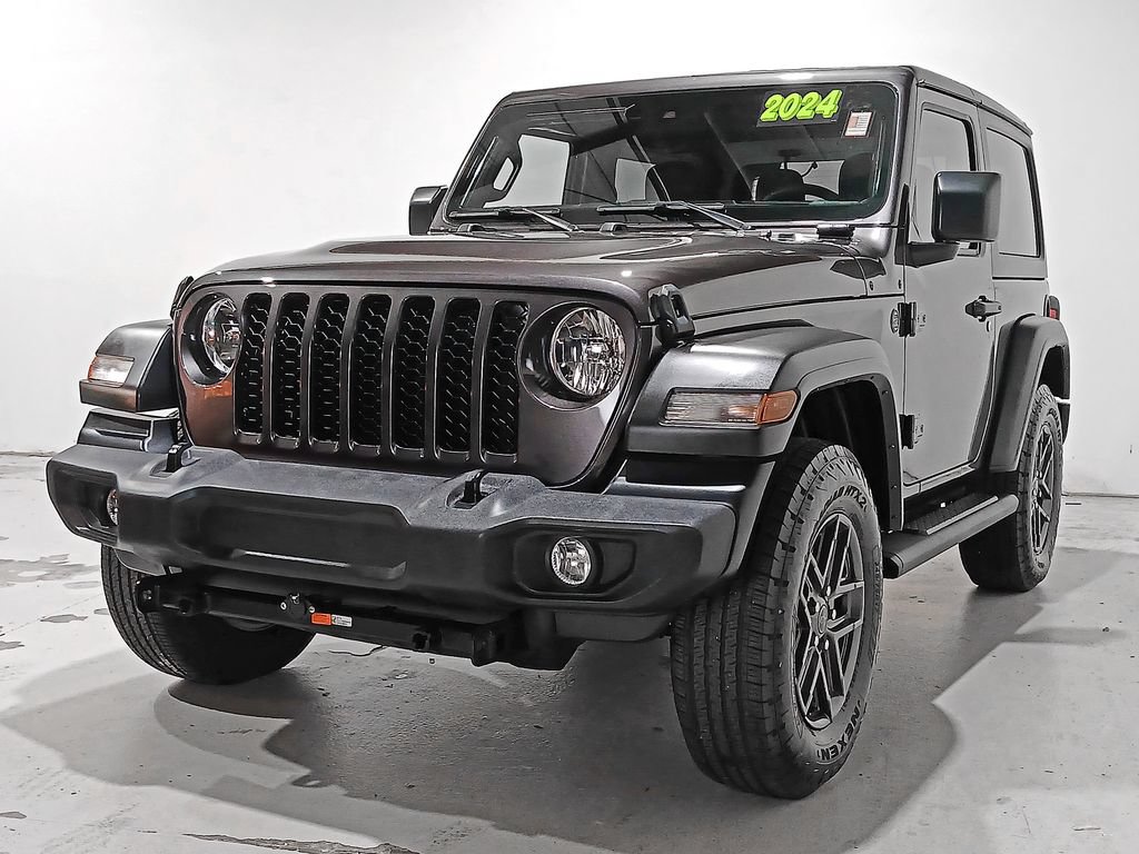 Used 2024 Jeep Wrangler Sport AWD/4WD image 3