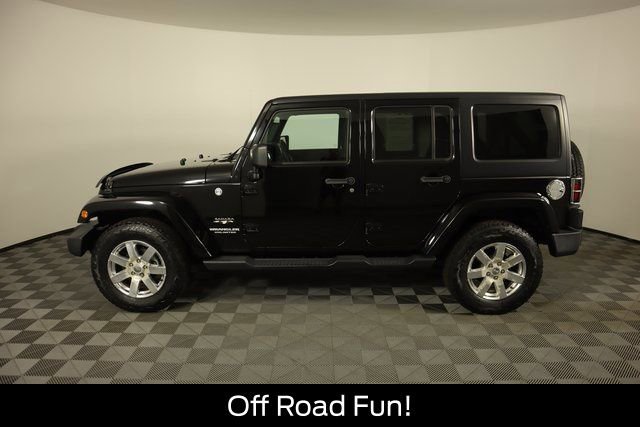 Used 2016 Jeep Wrangler Unlimited Sahara w/ Max Tow Package image 7