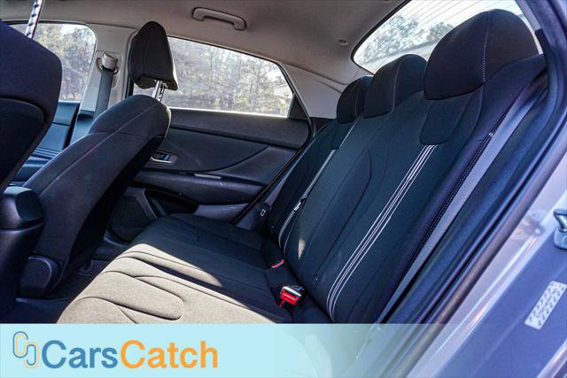 Used 2023 Hyundai Elantra SEL w/ Convenience Package image 19