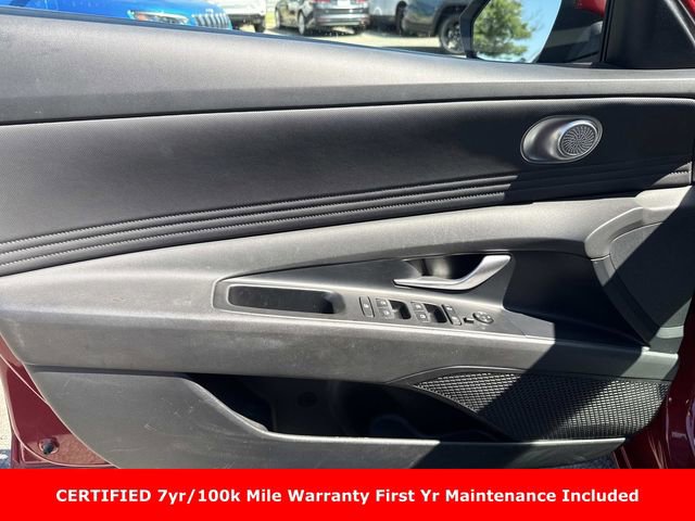 Used 2025 Hyundai Elantra SEL FWD image 17
