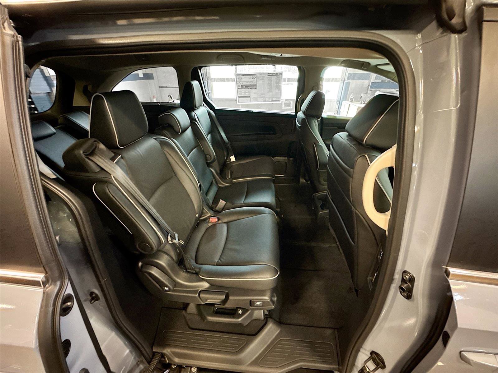 New 2026 Honda Odyssey Touring image 26