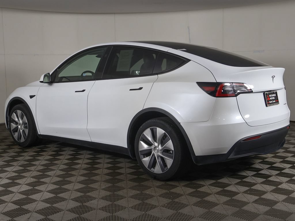 Used 2023 Tesla Model Y Long Range AWD/4WD image 10