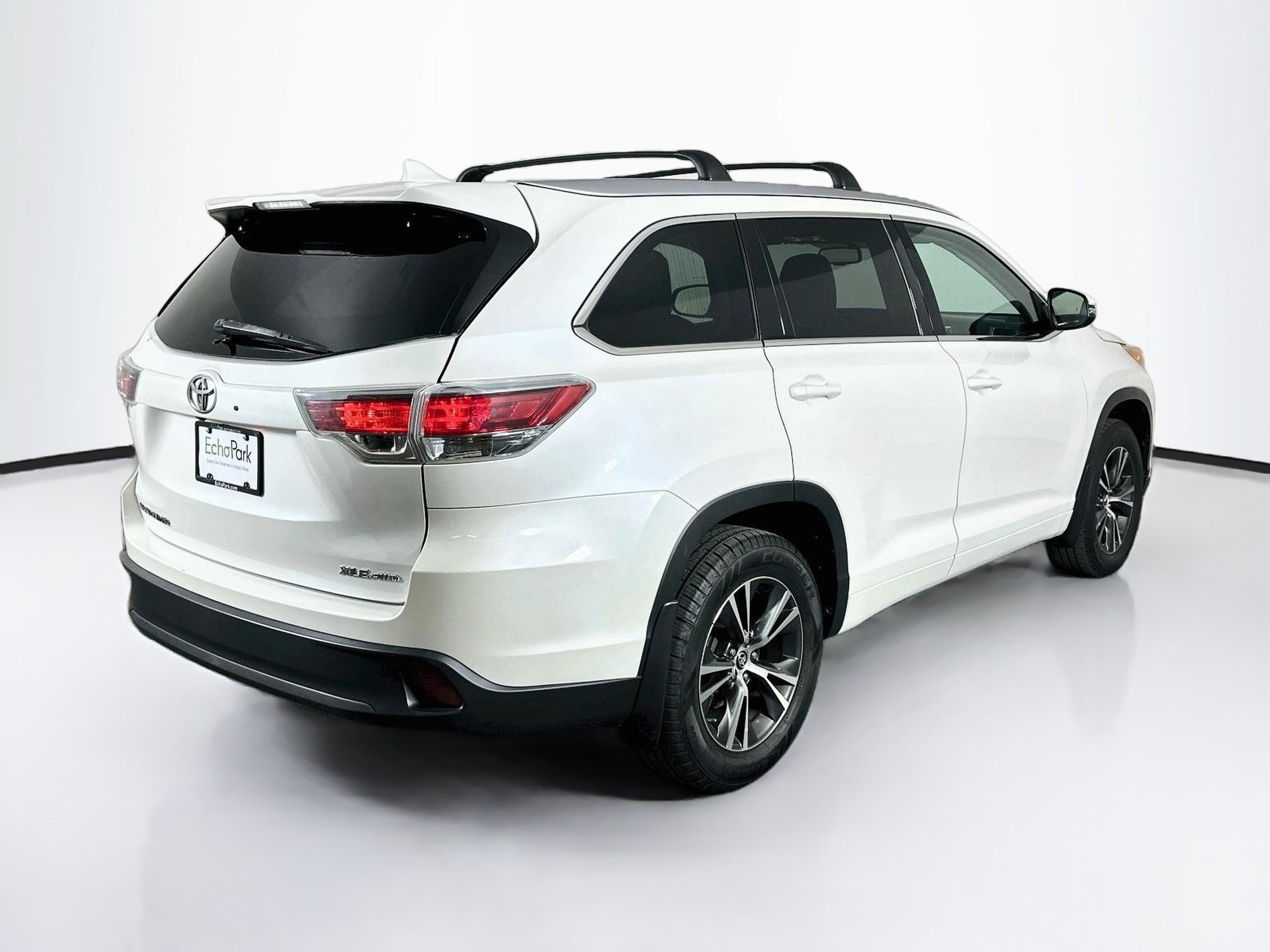 Used 2016 Toyota Highlander XLE AWD/4WD image 9