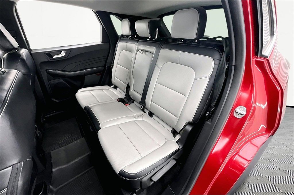 Used 2023 Ford Escape Platinum image 26