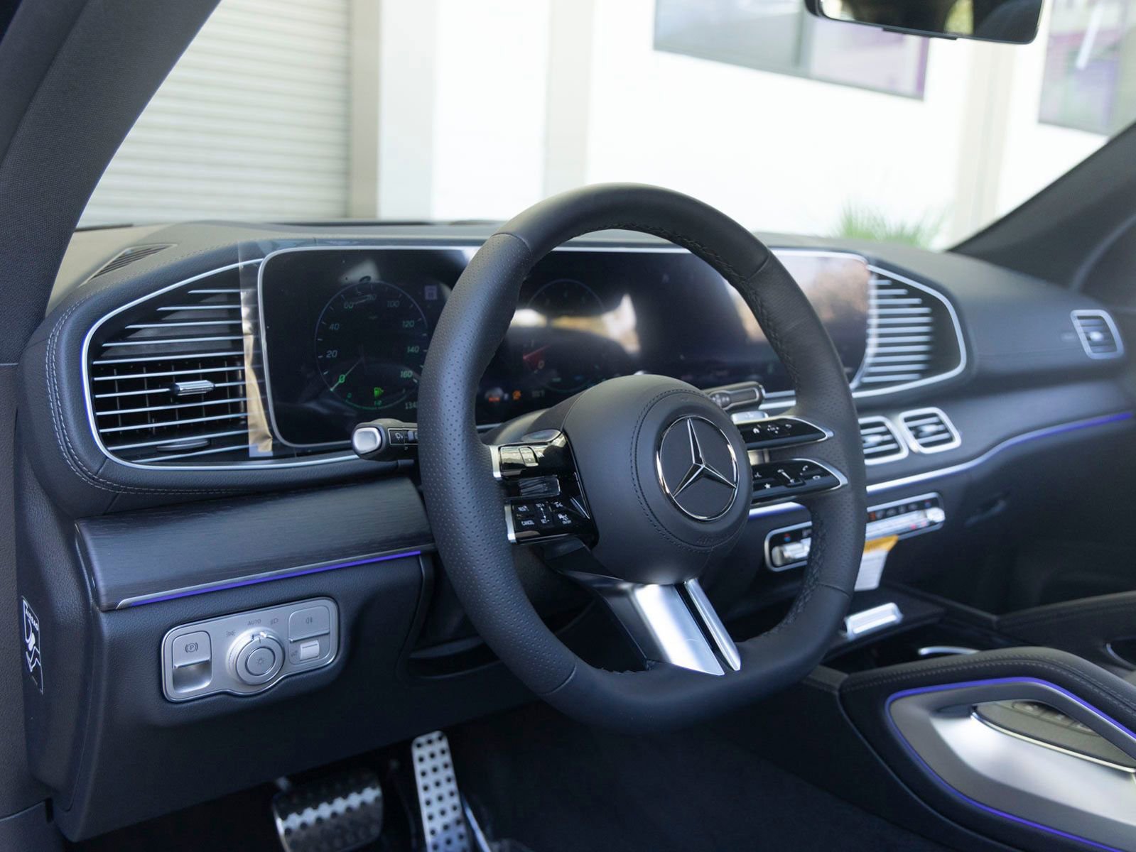New 2026 Mercedes-Benz GLS 580 4MATIC image 15
