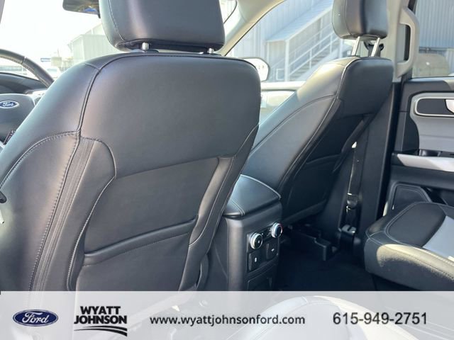 Certified 2023 Ford Explorer XLT w/ Equipment Group 202A AWD/4WD image 19