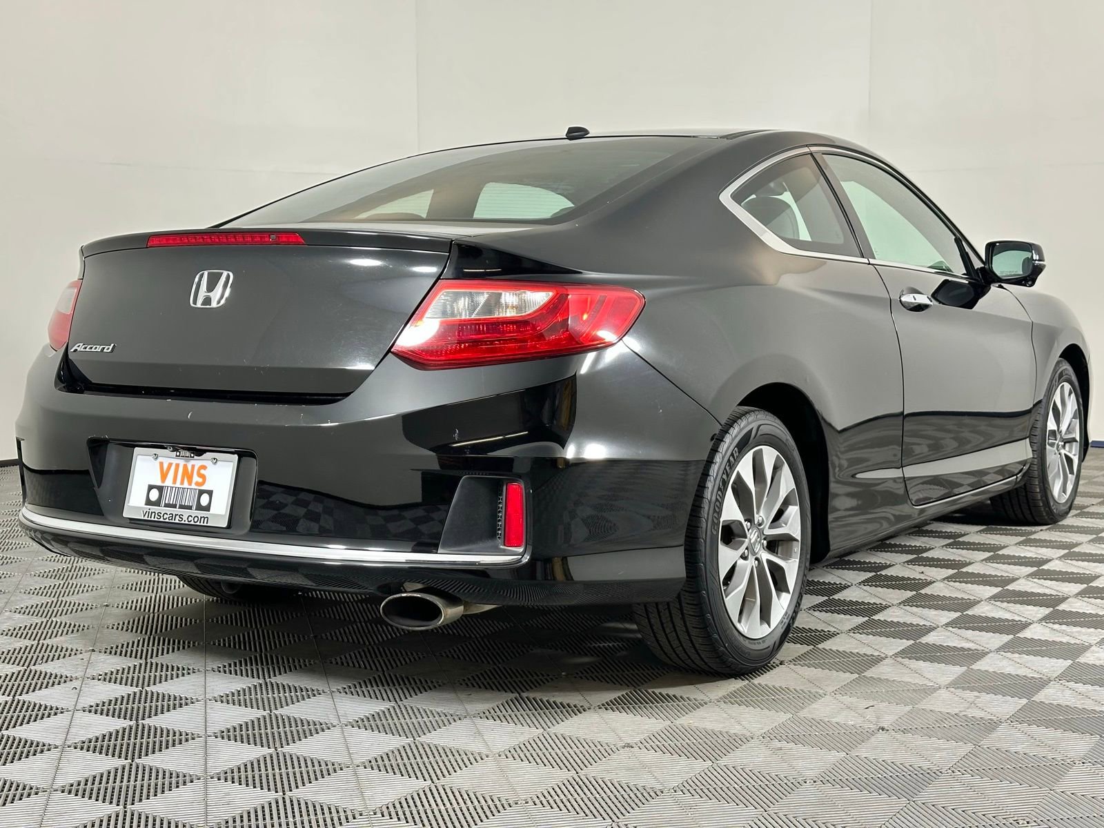 Used 2015 Honda Accord EX-L image 6