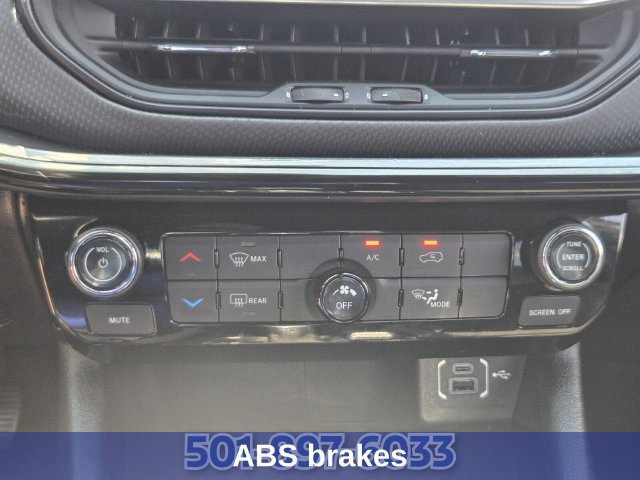 Used 2024 Jeep Compass Latitude w/ Altitude Special Edition AWD/4WD image 27