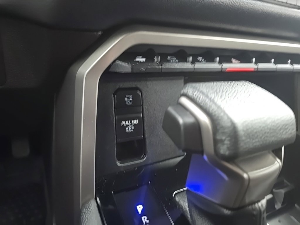 Used 2024 Toyota Tundra Limited image 28