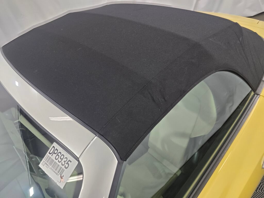Used 2005 Chrysler Crossfire Limited RWD image 21