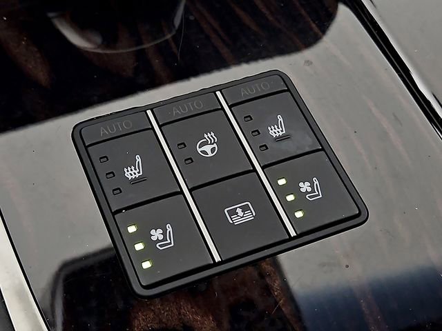 Used 2023 Lexus LS 500 AWD w/ Interior Upgrade Package image 30